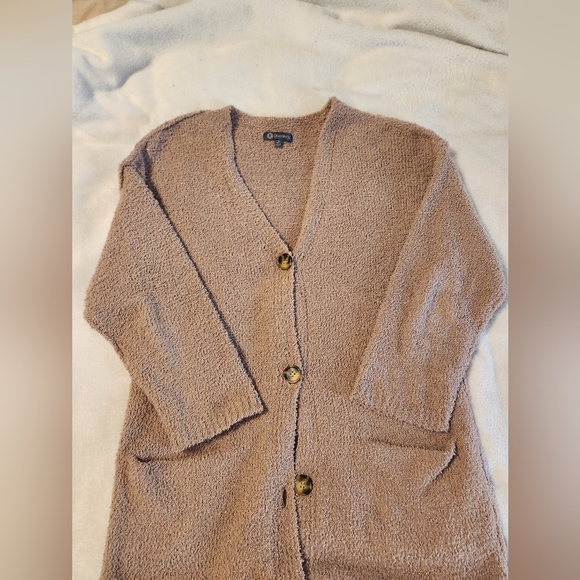 Cardigan - Picture 1 of 5
